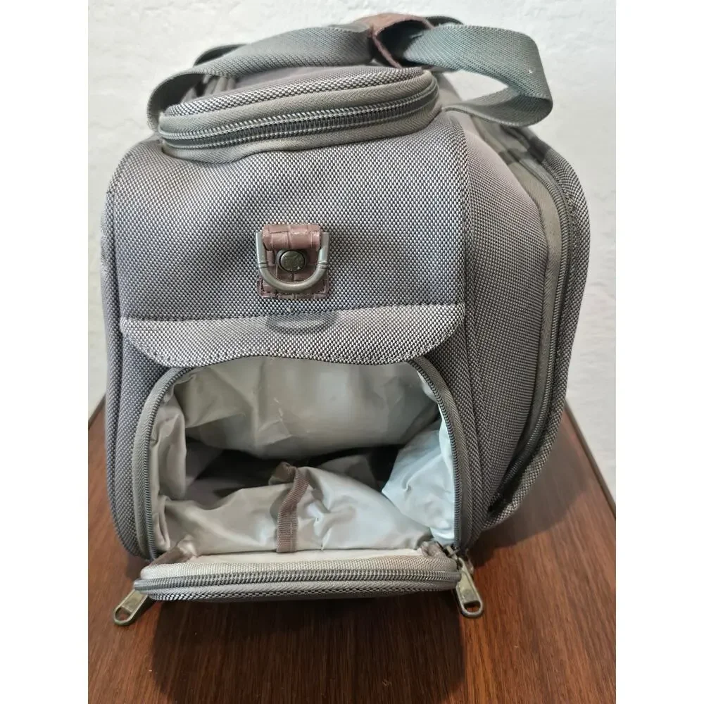 Tommy Bahama Essentials Travel Carry On Overnight Green Canvas Duffle Bag